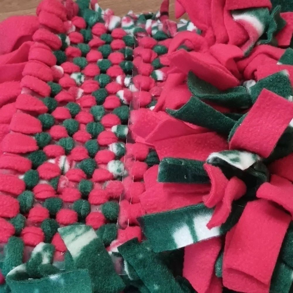 Handcrafted Fleece Dog Mat - Red and Green